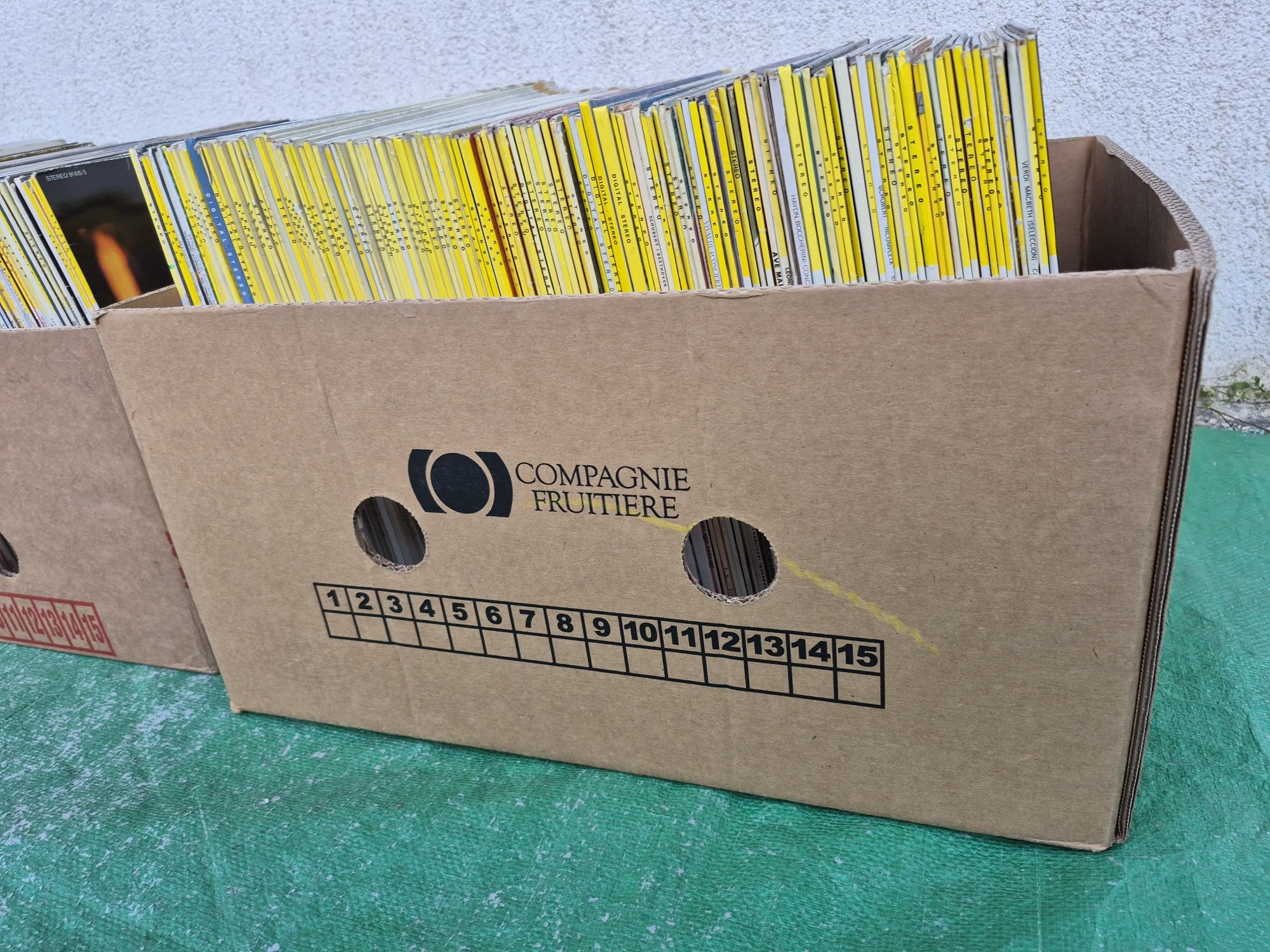 Vând 150lp Discuri Vinil colectia Deutsche Grammophon muzică clasică