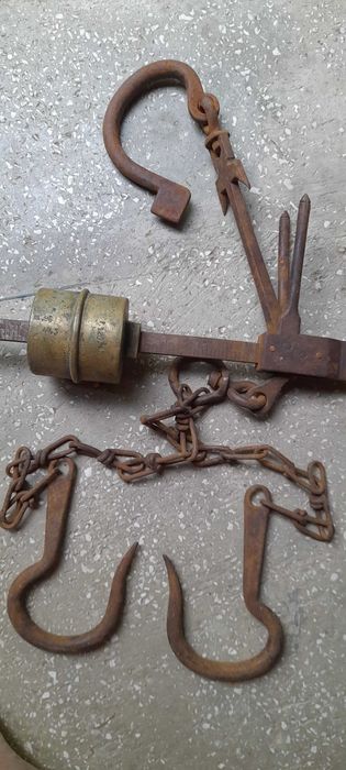 Vechi cântar macelaresc 120 kg pansonat E. Constantinescu Galați