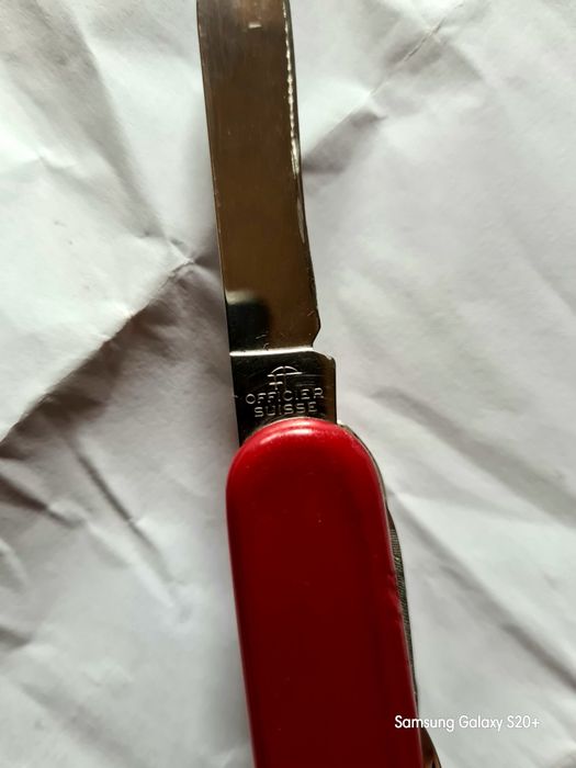 Vând briceag elvețian Victorinox original