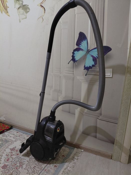 Пылесос BOSCH 2000 W