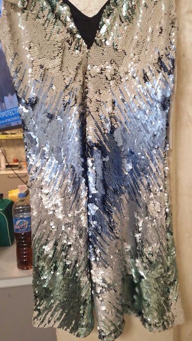 Официална рокля с пайети