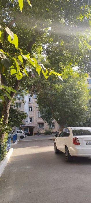 Продам 4/2/5 квартира, в Мирабадском районе возможен небольшой торг