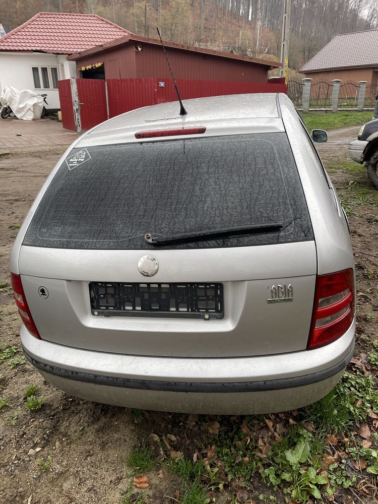 Skoda fabia 1,4 benzina