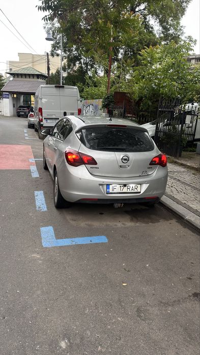 Opel Astra J 2012 1.7 CDTI