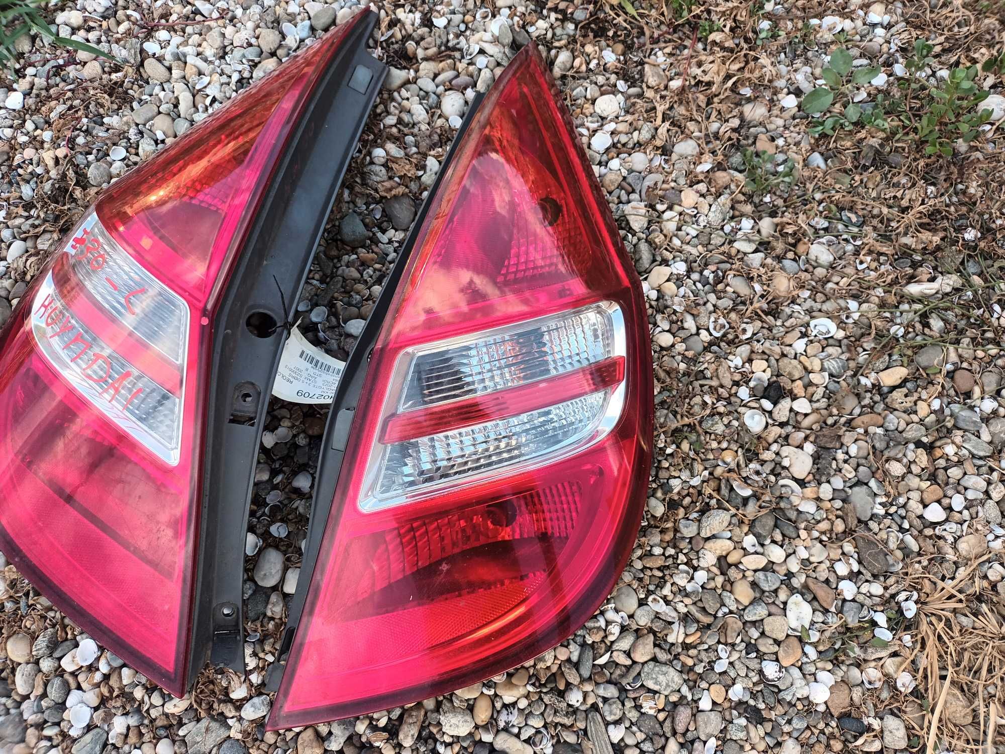 ляв и десен стоп за хюндай и30 хечбек HYUNDAI i30
