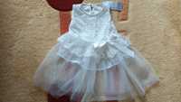 6-8 месеца чисто нова детска рокличка с бродерия за дете