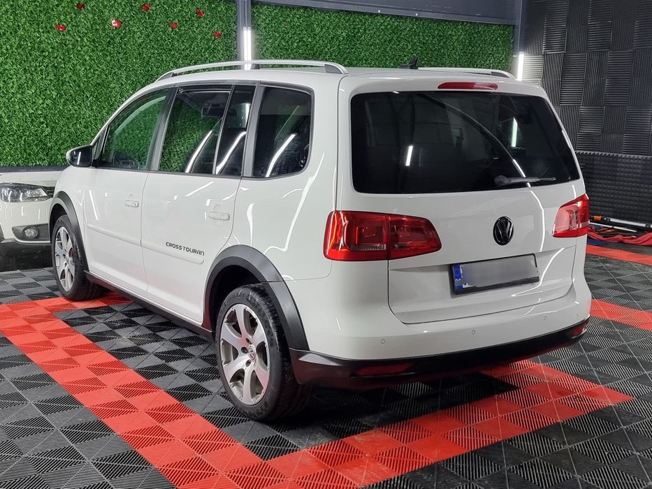 Vand Cross Touran TDI Automat DSG 7 locuri Xenon Panoramic
