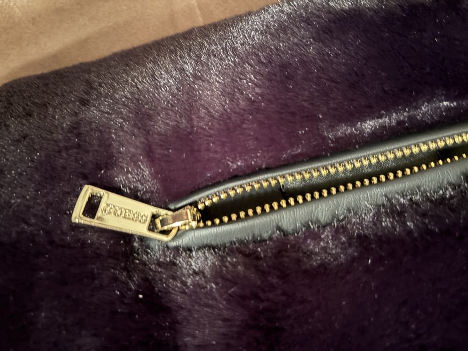 Дамско яке Guess