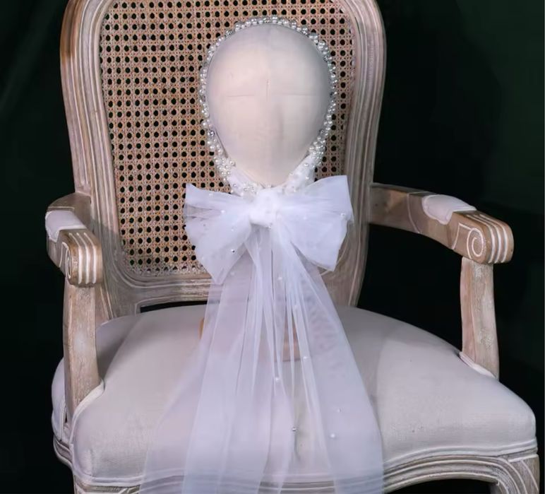 Esarfa dezgatit cu perle