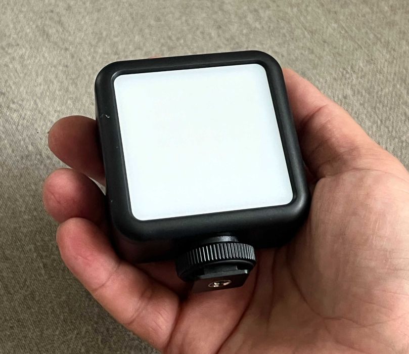 Lampa LED Ulanzi VL49 CRI 95  baterie reincarcabila 2000 mAh compacta