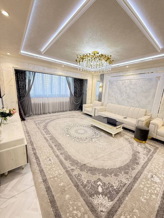 Продаётся квартира  Чиланзар  Метро рядом