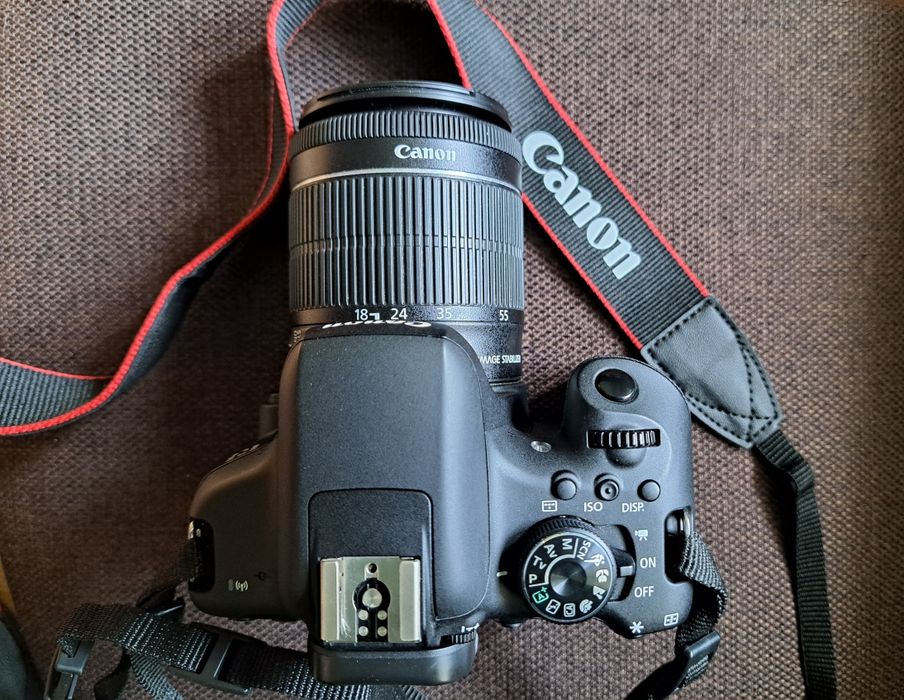 Vând Canon Eos 750D