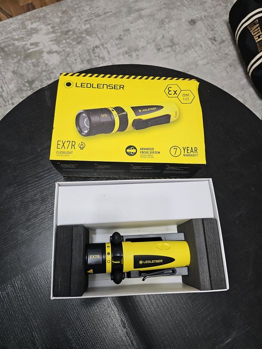Lanternă profesională Ledlenser EX7R – NOUĂ, originală – pentru zone c