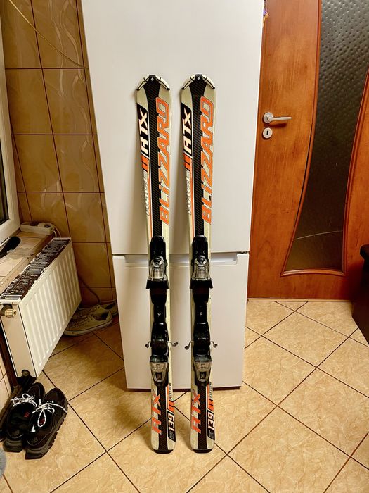 Schiuri 140 cm copii sau adulti skiuri