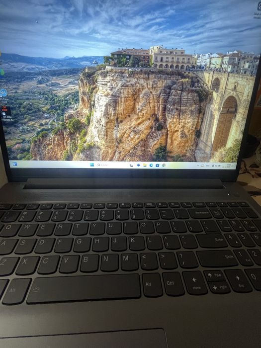 Vand Laptop Lenovo IdeaPad Slim 3 (83ES) Intel ICoreI5 12450H