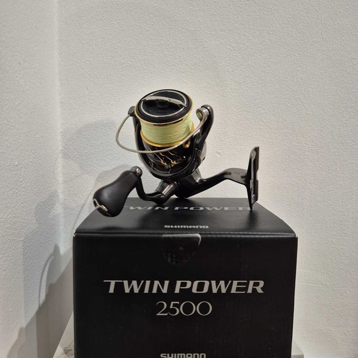 Mulineta spinning Shimano Twin Power 2500 FD