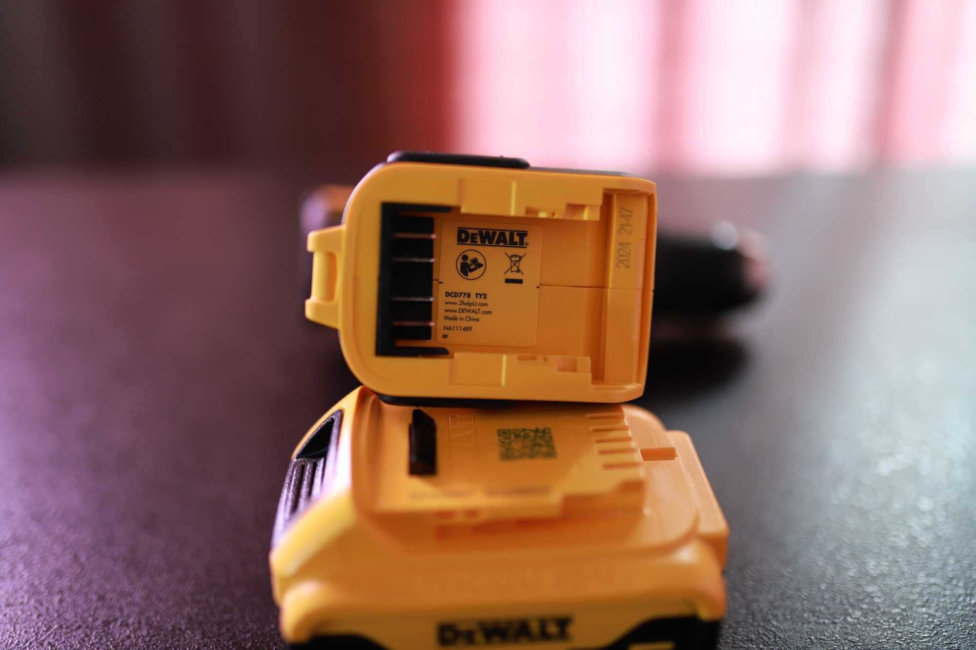 DeWALT комбинирана дрелка с две батерии  от 5 ампера