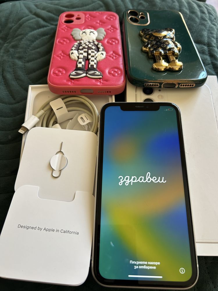 iPhone 11 бял 64 GB продава се с кутия и кабел