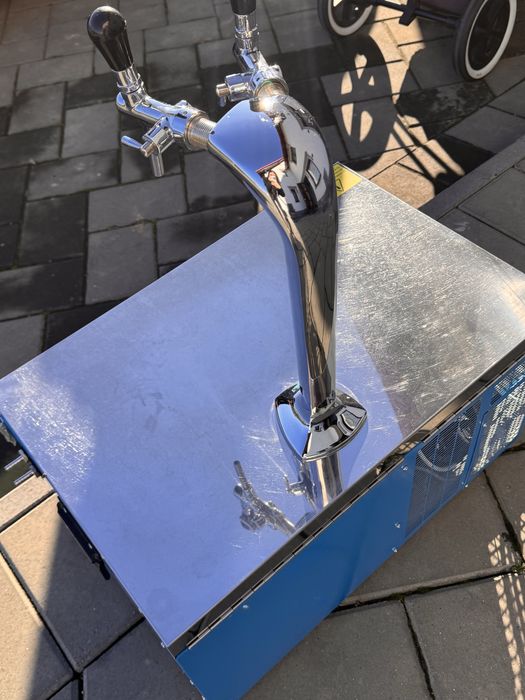 Dozatoare pentru vin/suc/bere. Racesc de la 40 litri pe ora