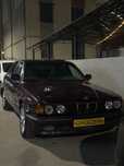 Bwm e32 730 sotiladi