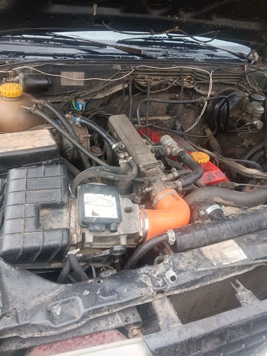 Опел фронтера на части