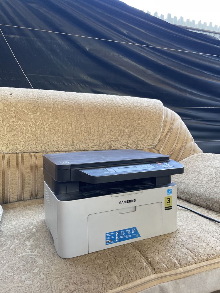 Продается принер Samsung Xpress M2070W