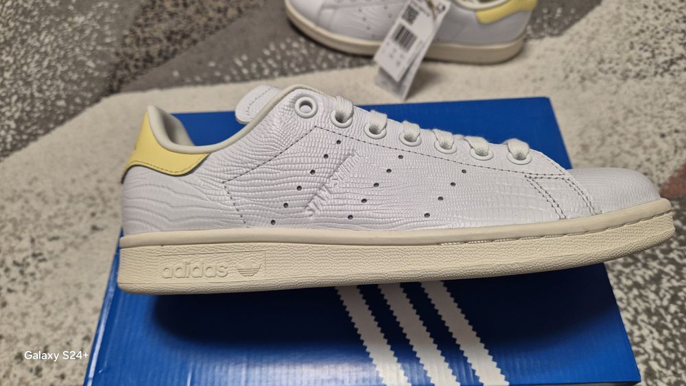 Vand Adidas Stan Smith Model Deosebit