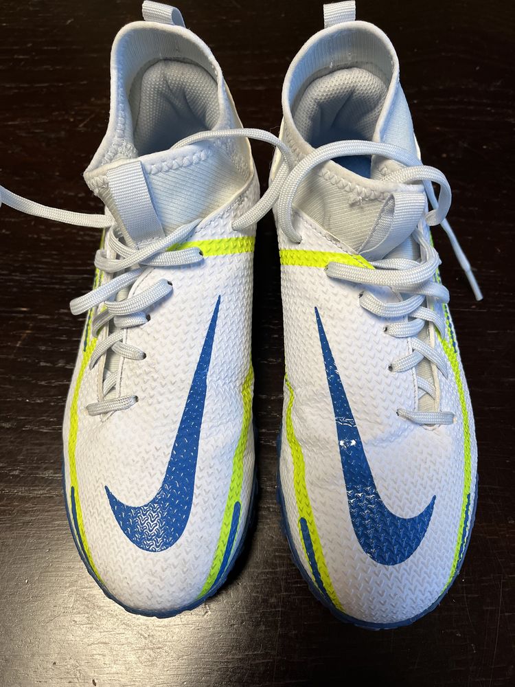 Ghete fotbal copii Nike Phantom GT2