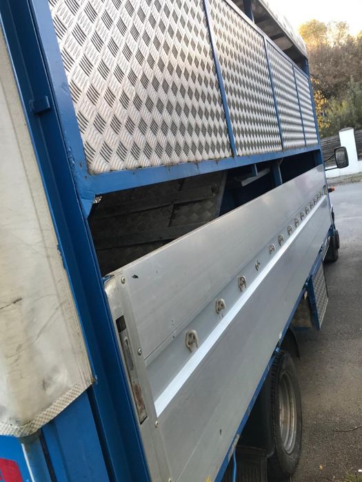 Vând autoutilitara Mercedes Sprinter 413