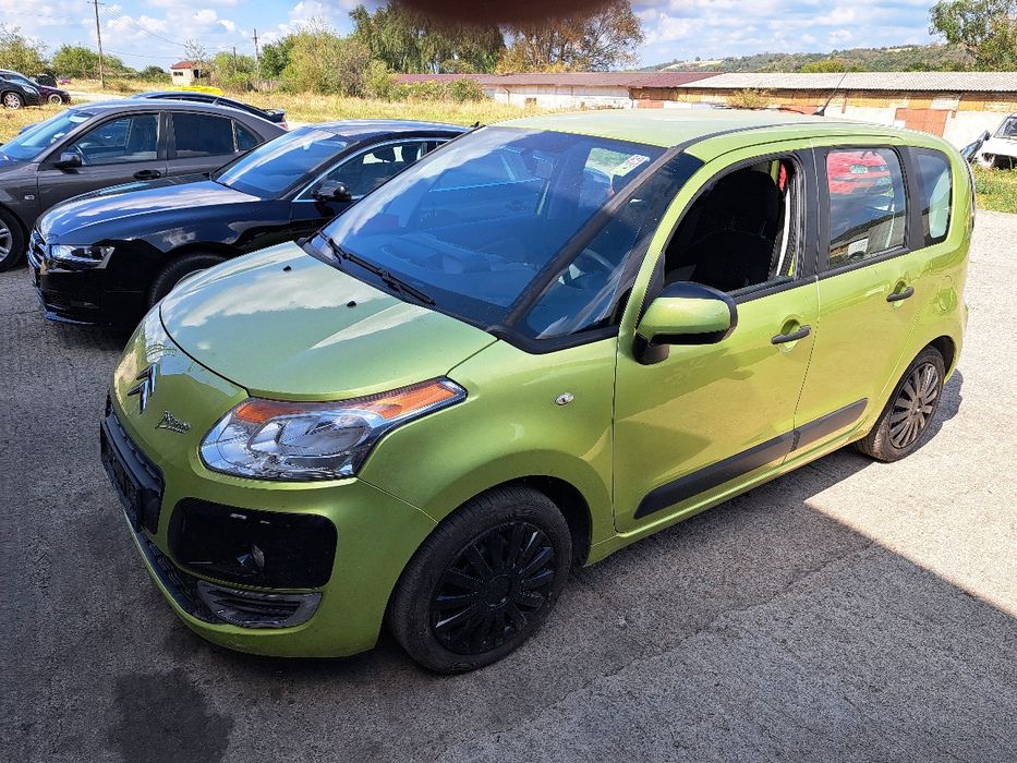 Citroen C3 Picasso 2010, motor 1.4, 90 cai