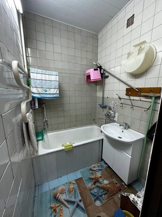 Продаётся 1 комнатная квартира Мирзо Улугбекский район  массив Ттз1