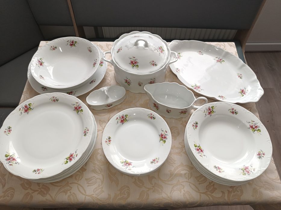 Serviciu masă ARPO Curtea de Argeș 24 piese