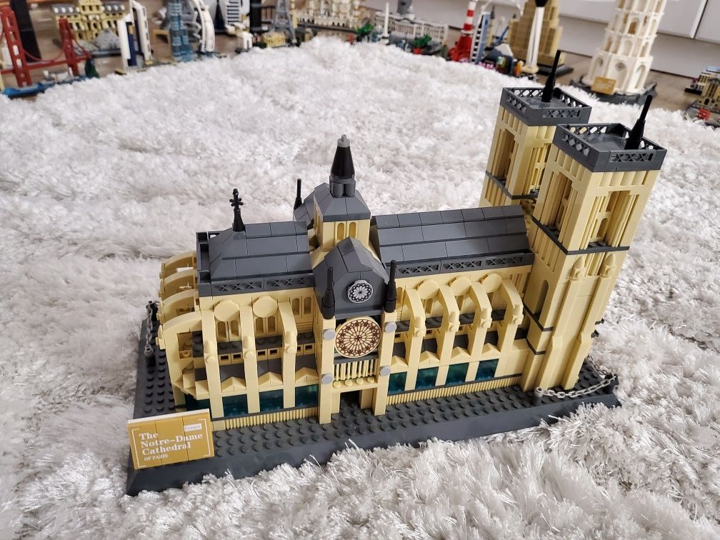 Lego Catedrala din Notre Dame