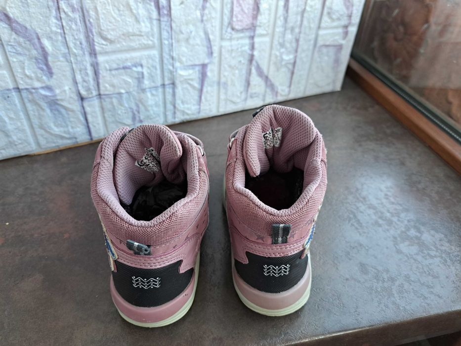 детски ботуши,зимни обувки,боти,апрески, Geox  номер 26 за момиче