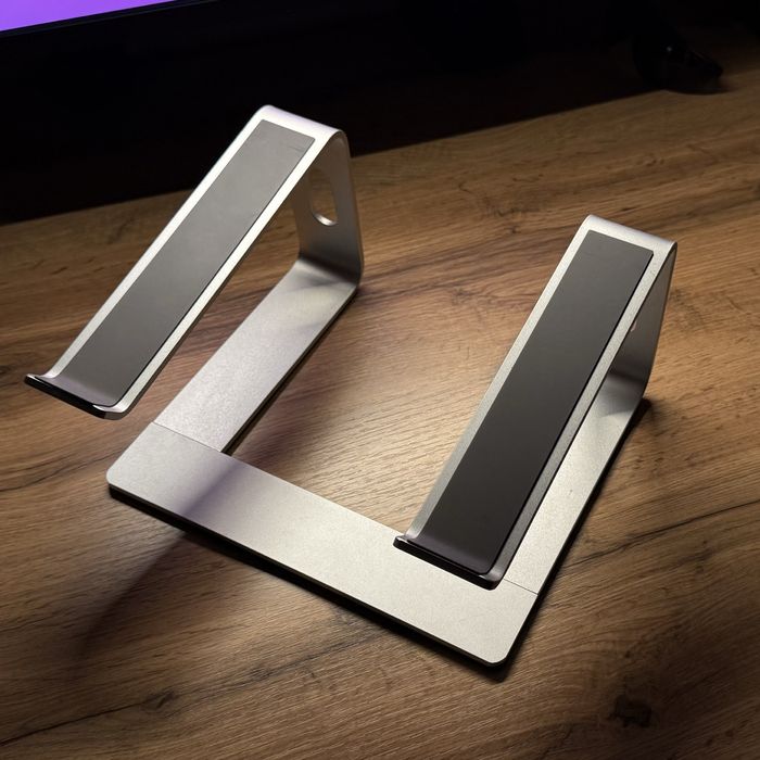 Подставка под ноутбук - алюминий