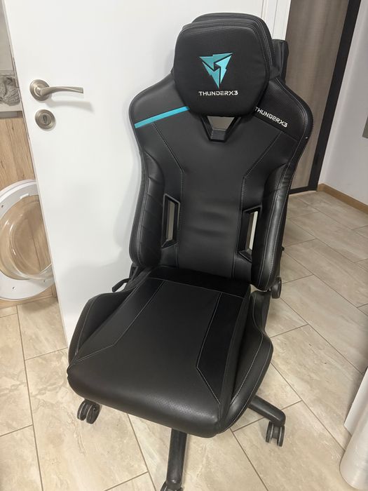 геймърски стол ThunderX3