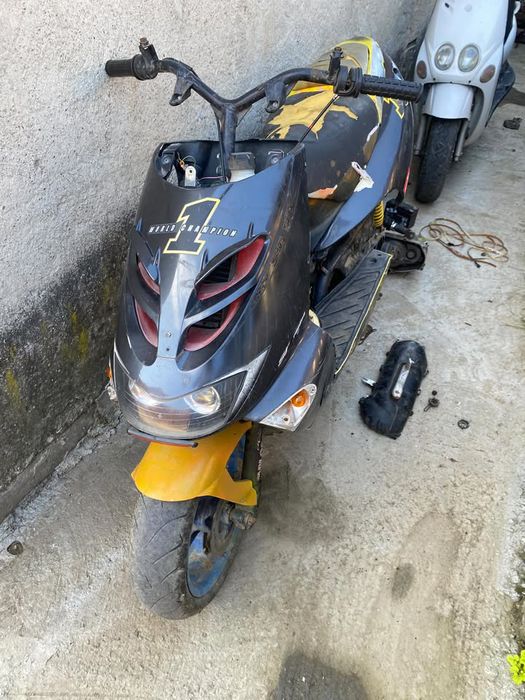 Aprilia sr 50 modelul 2