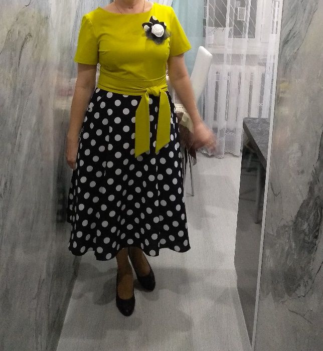 Продам платье новое