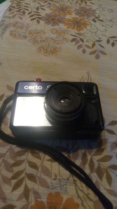 Фотоапарат от Германската Демократична Република