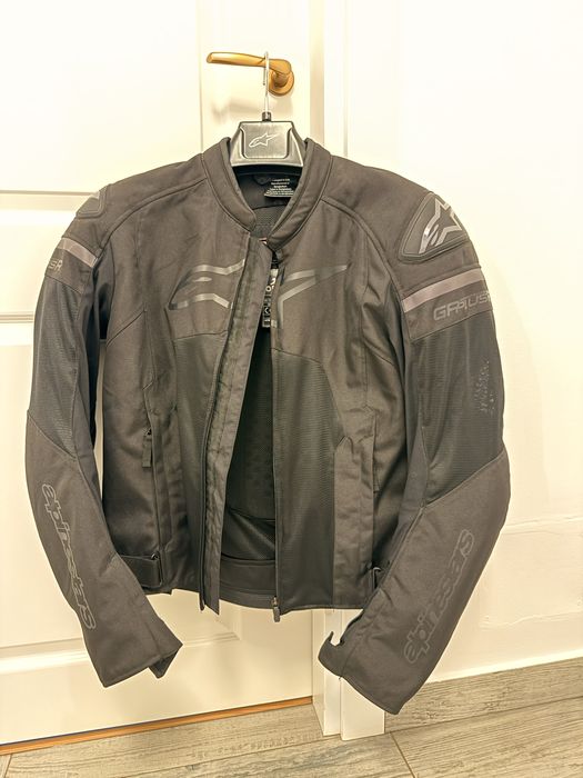 Echipament moto complet  Alpinestars + cască Bell Broozer – ca nou (M)