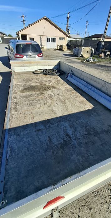 Remorca platforma Eduard 2700 kg an 2017