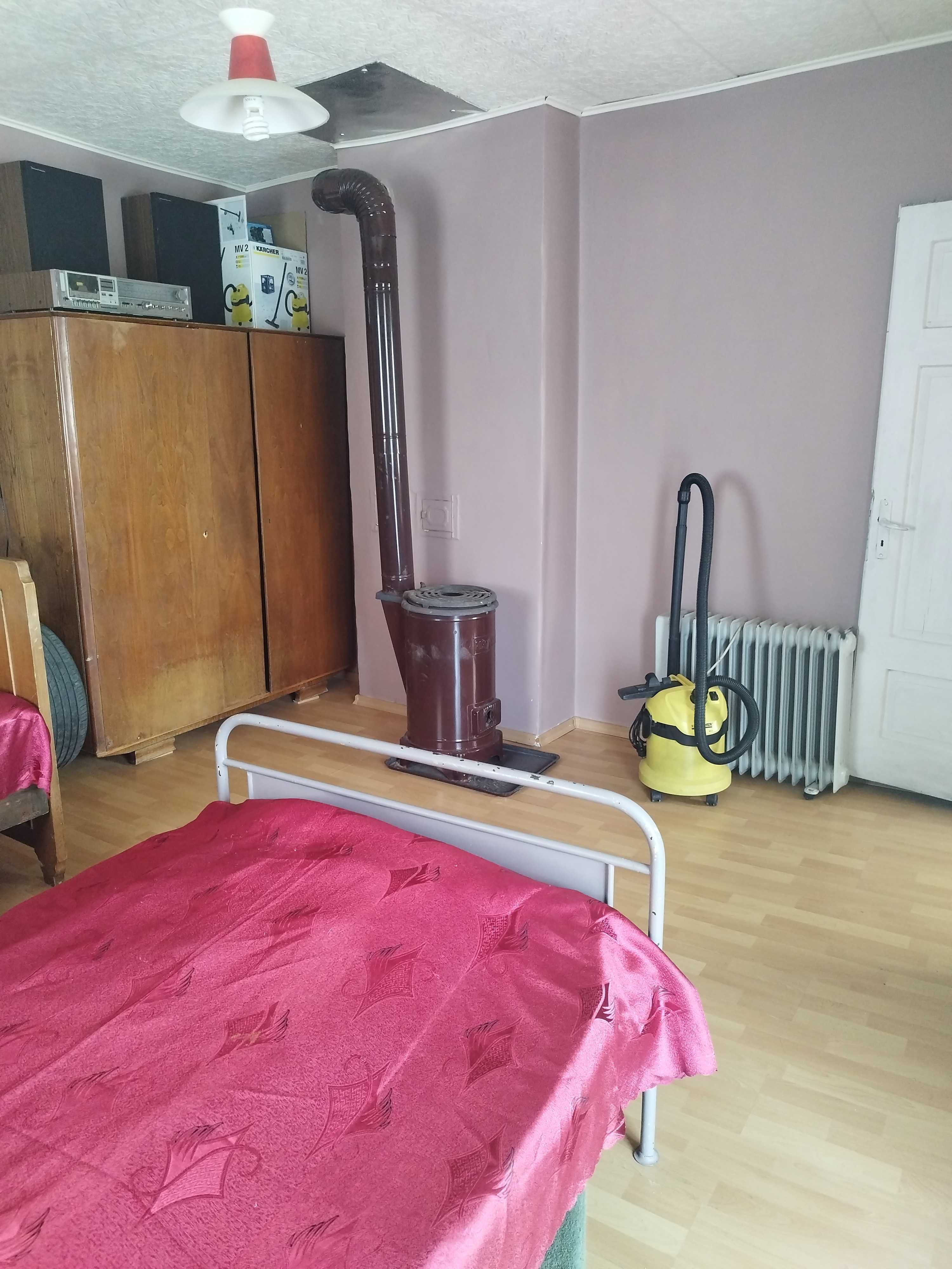 Продавам къща с.Синьо бърдо,Врачанско