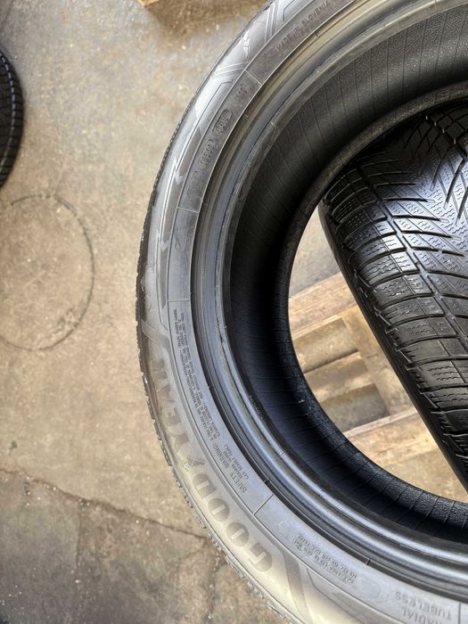 2x Anvelope Iarna 225/55 R17 - Goodyear Ultra Grip Performance 3