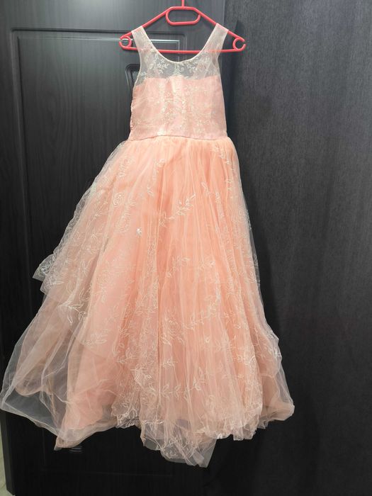 Детска рокля за официален повод