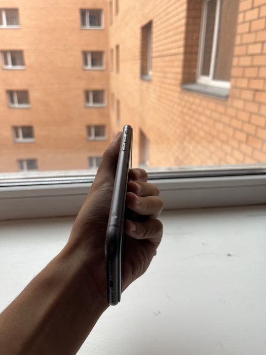 Обменяю два айфона на 1, модель выше