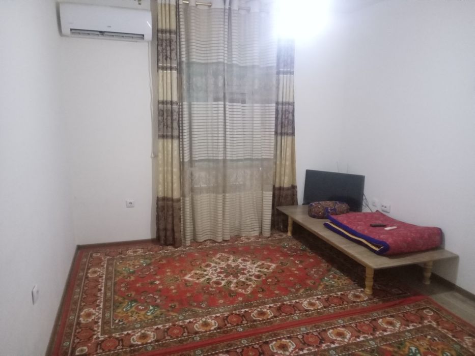 Urganch shahri Sho'lkomota yanda  2 xonali kvartira ijaraga berilada