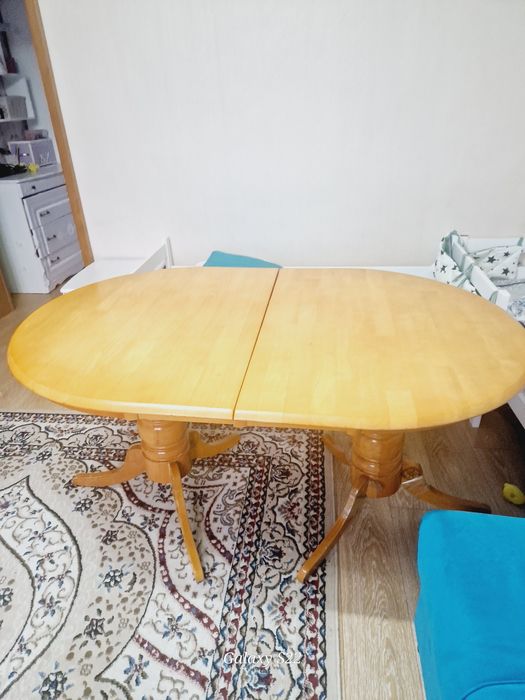 Продаётся стол за 30000 тг