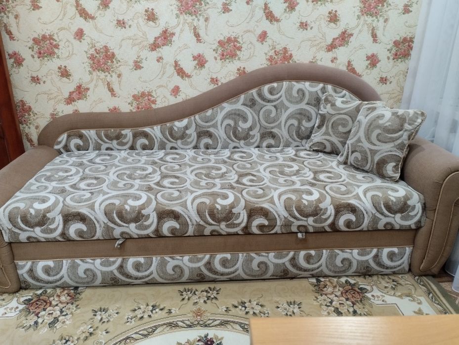 Продам шкаф и диван