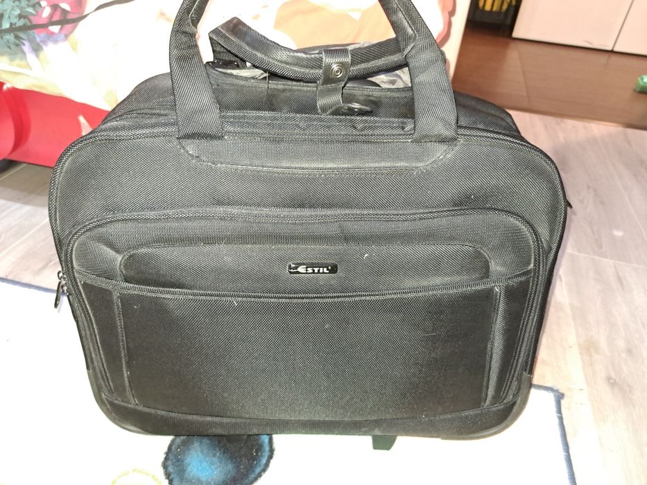 Куфар за лаптоп Estil