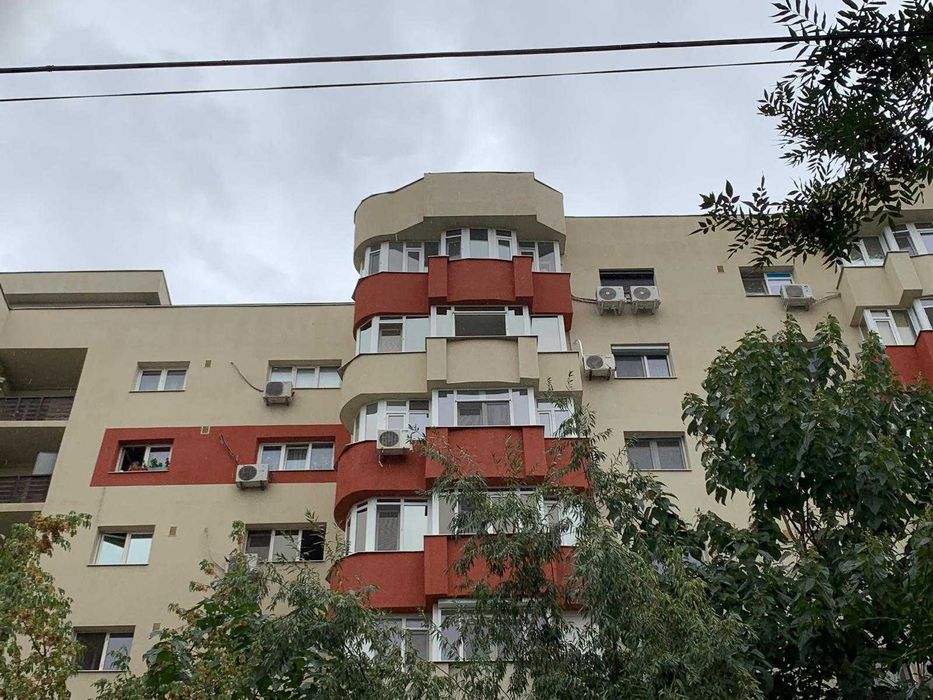 Vânzări 3 camere București-Berceni